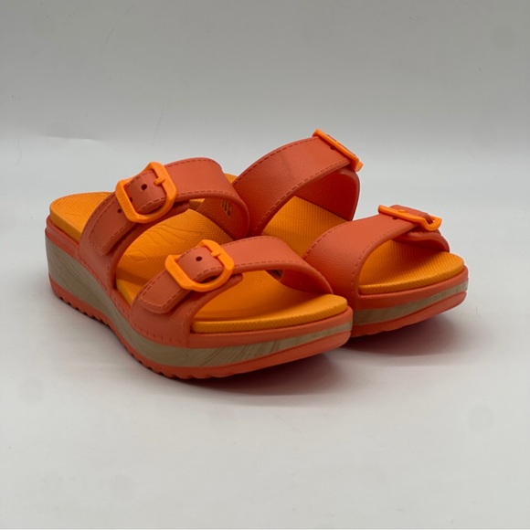 Dansko Kandi Sandals. Size 8 - Picture 7 of 12